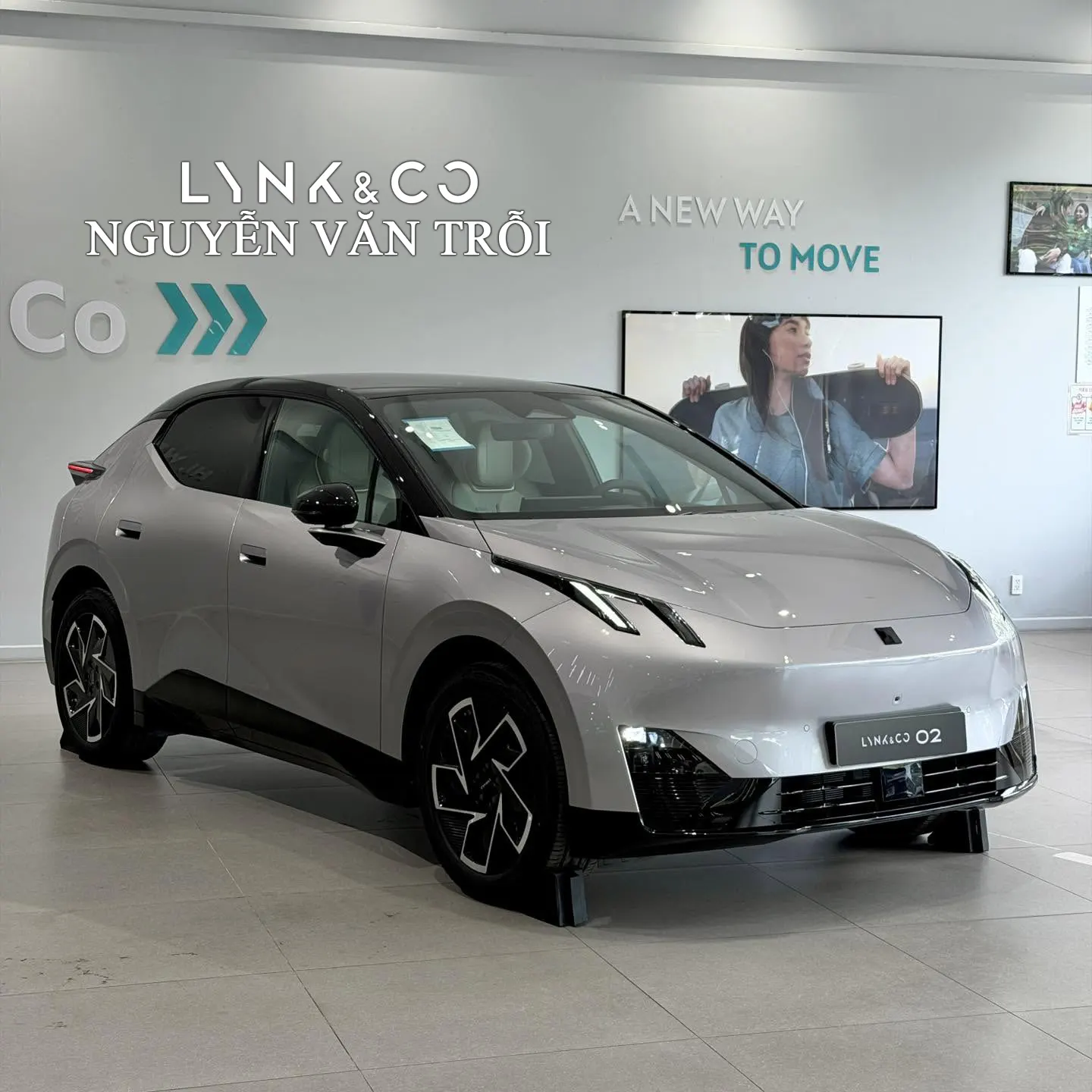 Xe Lynk & Co 02 mạnh mẽ các tính 