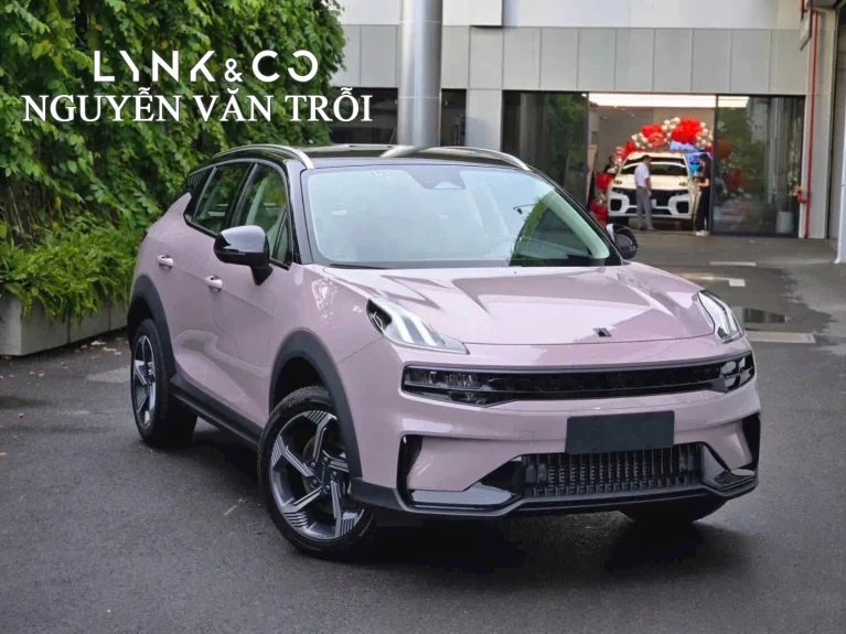 Ngoại thất đầu xe LynkCo 06 Nguyễn Văn Trỗi