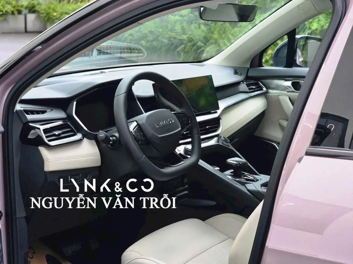 Nội thất xe LynkCo 06 tại Lynkco Nguyễn Văn Trỗi